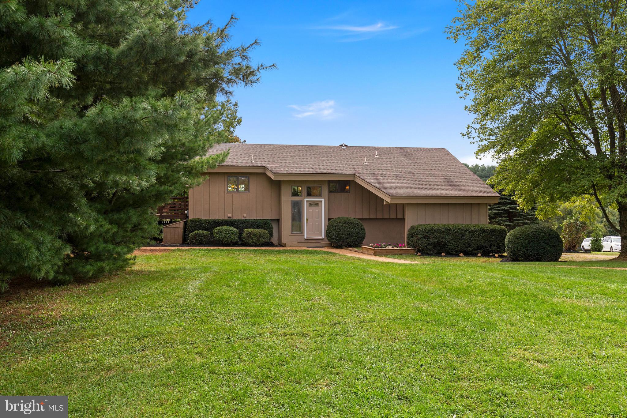 5434 Old Bust Head Road Broad Run, VA 20137 - Photo 10 of 41 Gallery Image 10