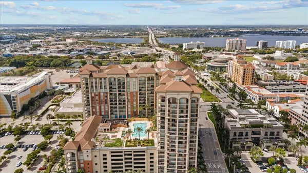 $9,500 | 550 Okeechobee Boulevard, Unit 1001, West Palm Beach, FL 33401
