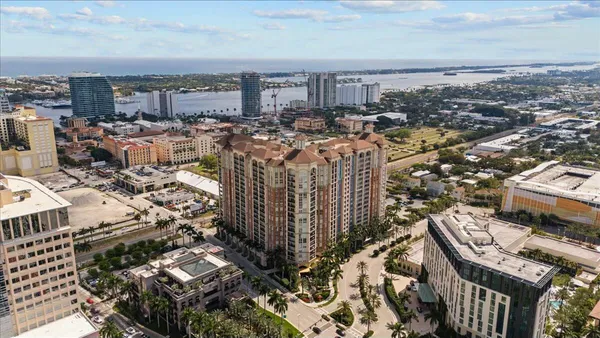 $9,500 | 550 Okeechobee Boulevard, Unit 1001, West Palm Beach, FL 33401