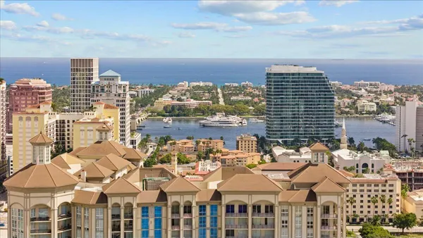 $9,500 | 550 Okeechobee Boulevard, Unit 1001, West Palm Beach, FL 33401