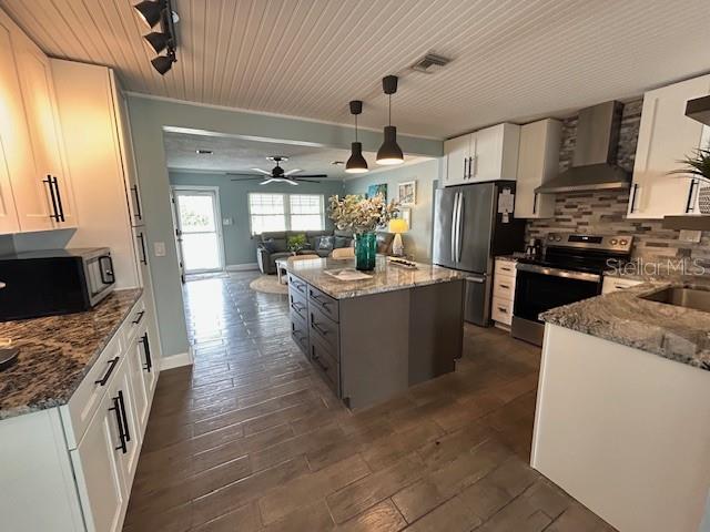 725 Sunset Cove Madeira Beach, FL 33708 - Photo 69 of 70 Gallery Image 69
