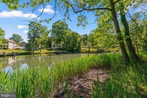 $899,000 | 4218 Shoreham Beach Road, Edgewater, MD 21037