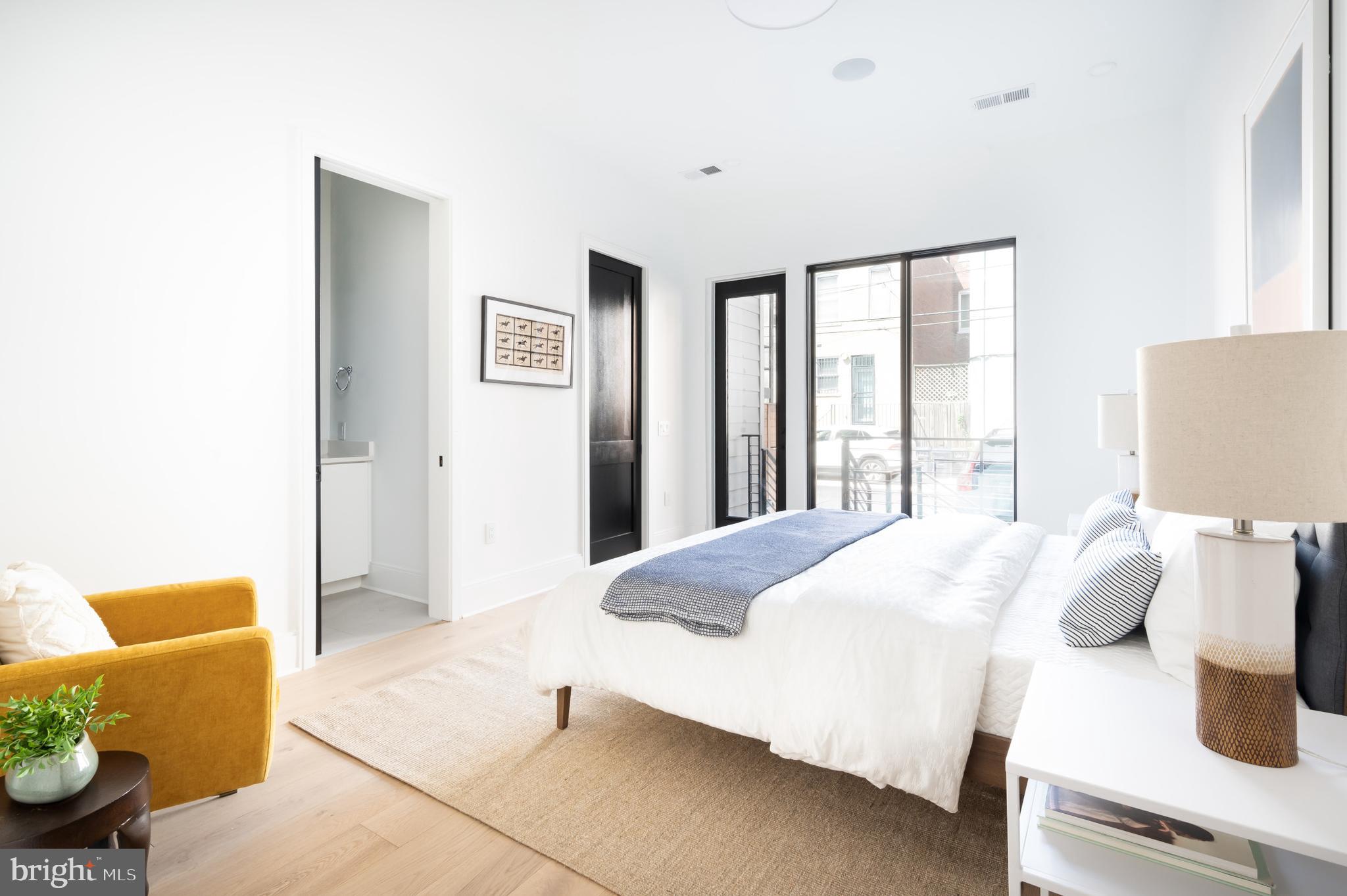 1719 T Street Northwest, Unit 2 Washington, DC 20009 - Photo 12 of 20 Owner's suite