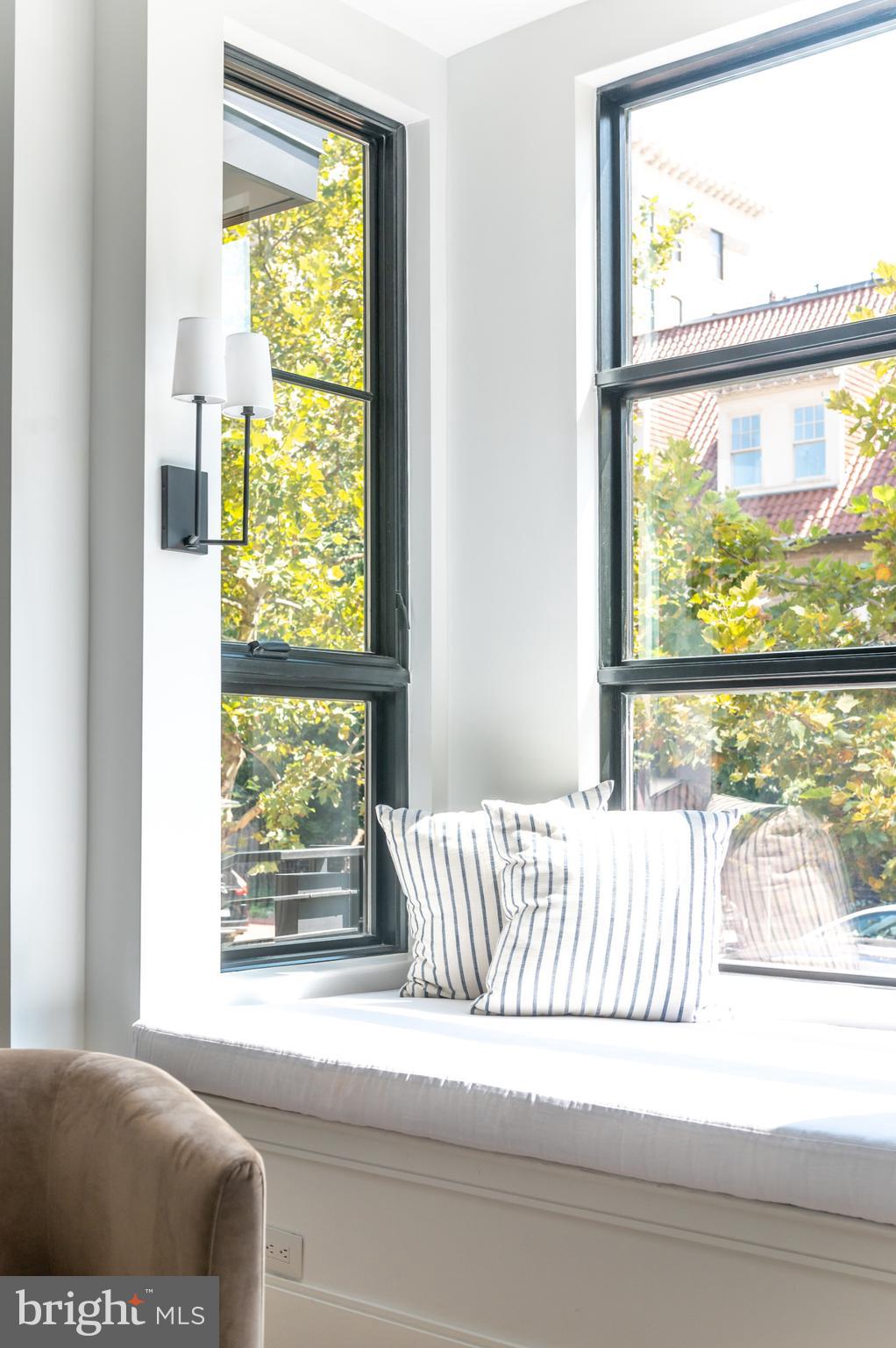 1719 T Street Northwest, Unit 2 Washington, DC 20009 - Photo 3 of 20 Cozy window seat