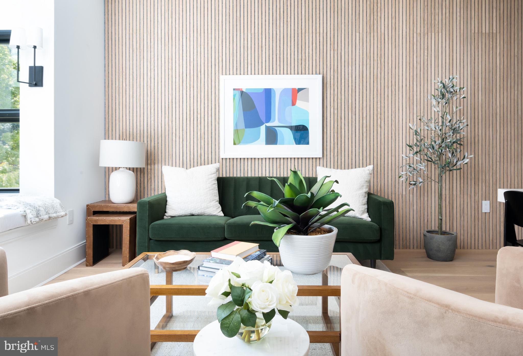 1719 T Street Northwest, Unit 2 Washington, DC 20009 - Photo 4 of 20 So chic!