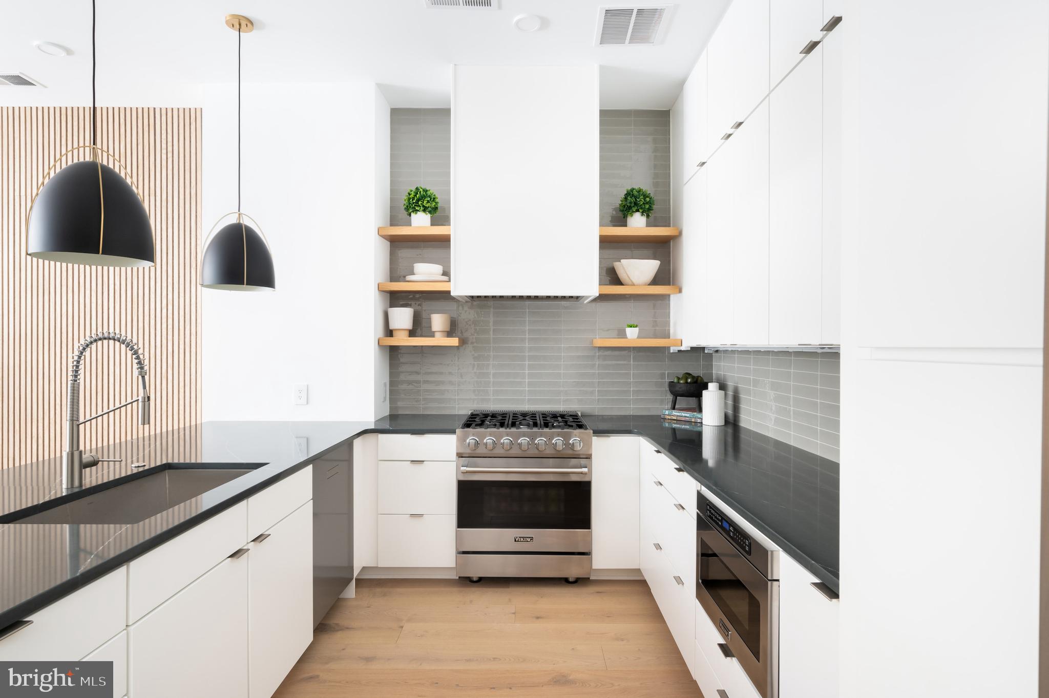 1719 T Street Northwest, Unit 2 Washington, DC 20009 - Photo 8 of 20