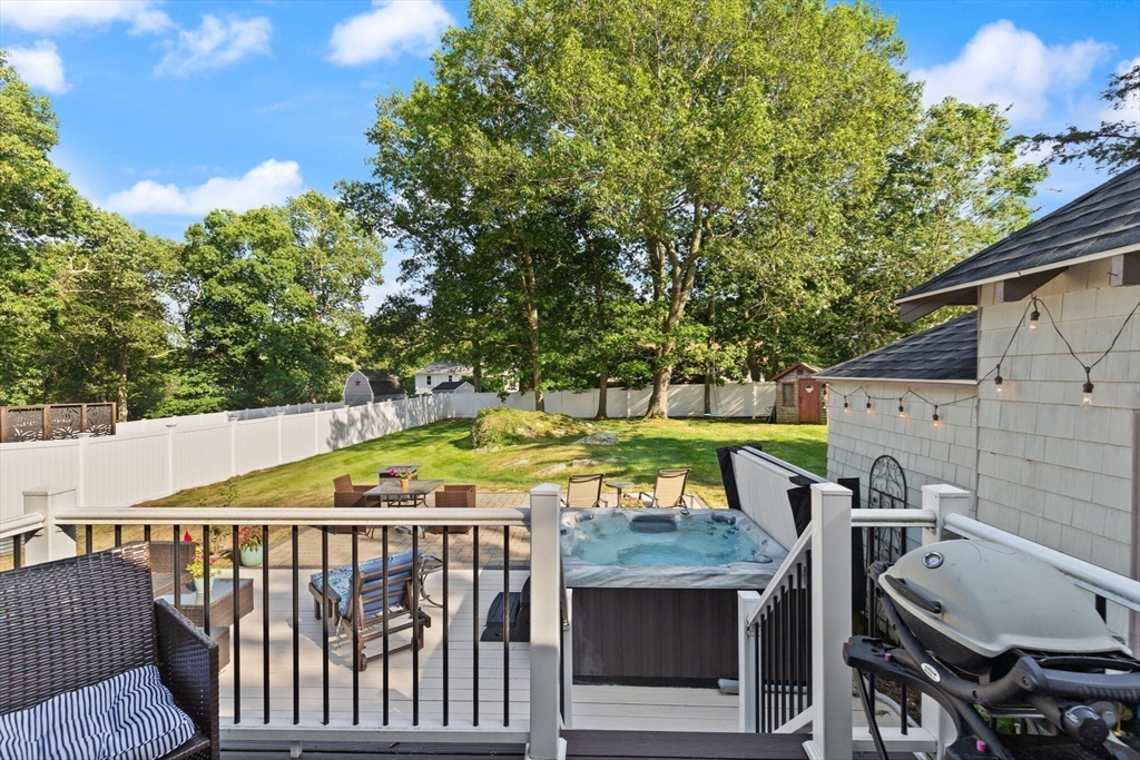 14 Thompson Road Beverly, MA 01915 - Photo 20 of 41 Gallery Image 20