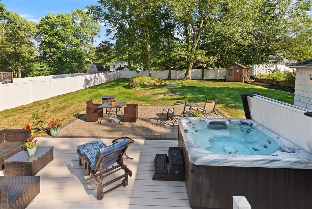 14 Thompson Road Beverly, MA 01915 - Photo 21 of 41 Gallery Image 21