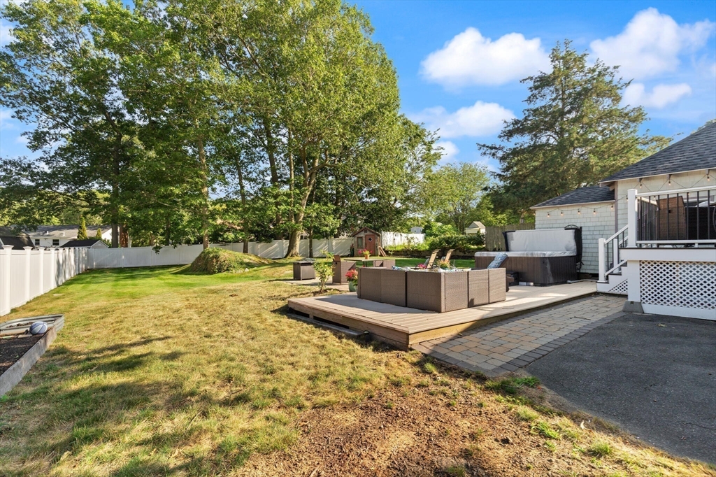 14 Thompson Road Beverly, MA 01915 - Photo 30 of 41 Gallery Image 30