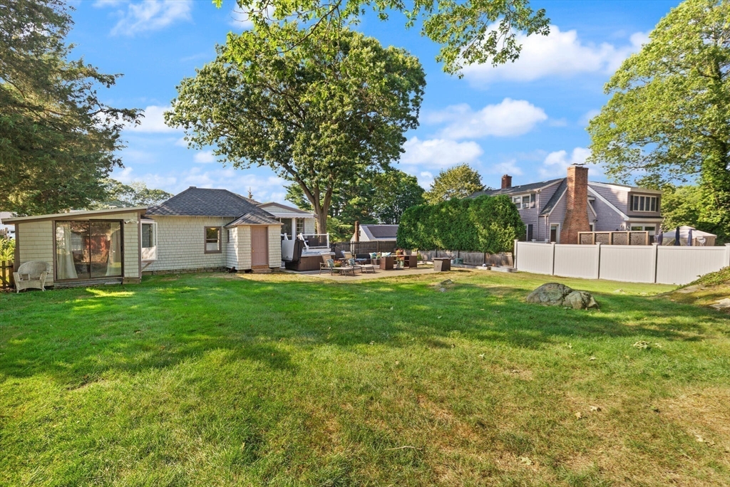 14 Thompson Road Beverly, MA 01915 - Photo 33 of 41 Gallery Image 33