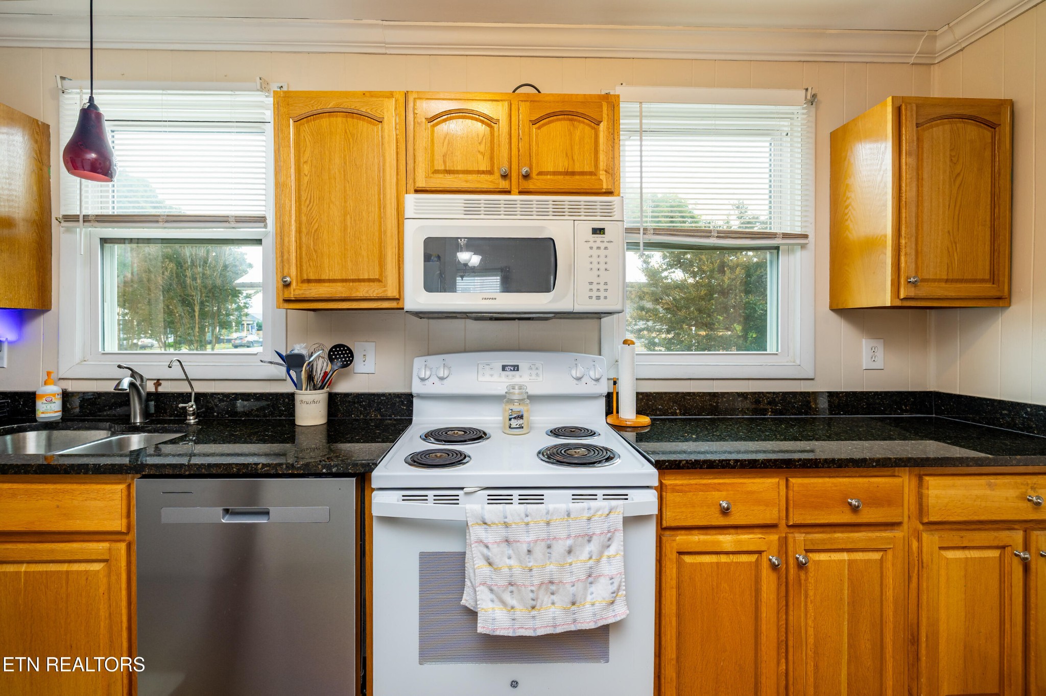 310 West Lincoln Road Alcoa, TN 37701 - Photo 14 of 42 Gallery Image 14