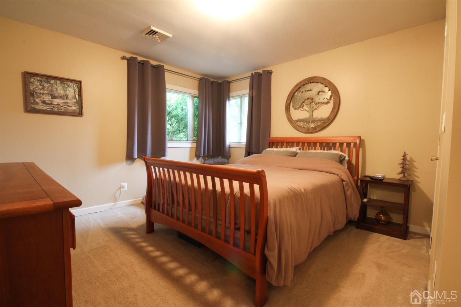 38 Kendall Road Kendall Park, NJ 08824 - Photo 7 of 16