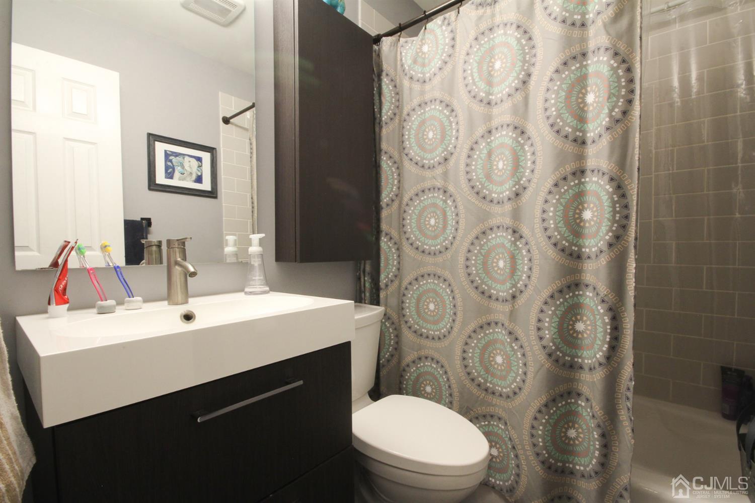 38 Kendall Road Kendall Park, NJ 08824 - Photo 8 of 16