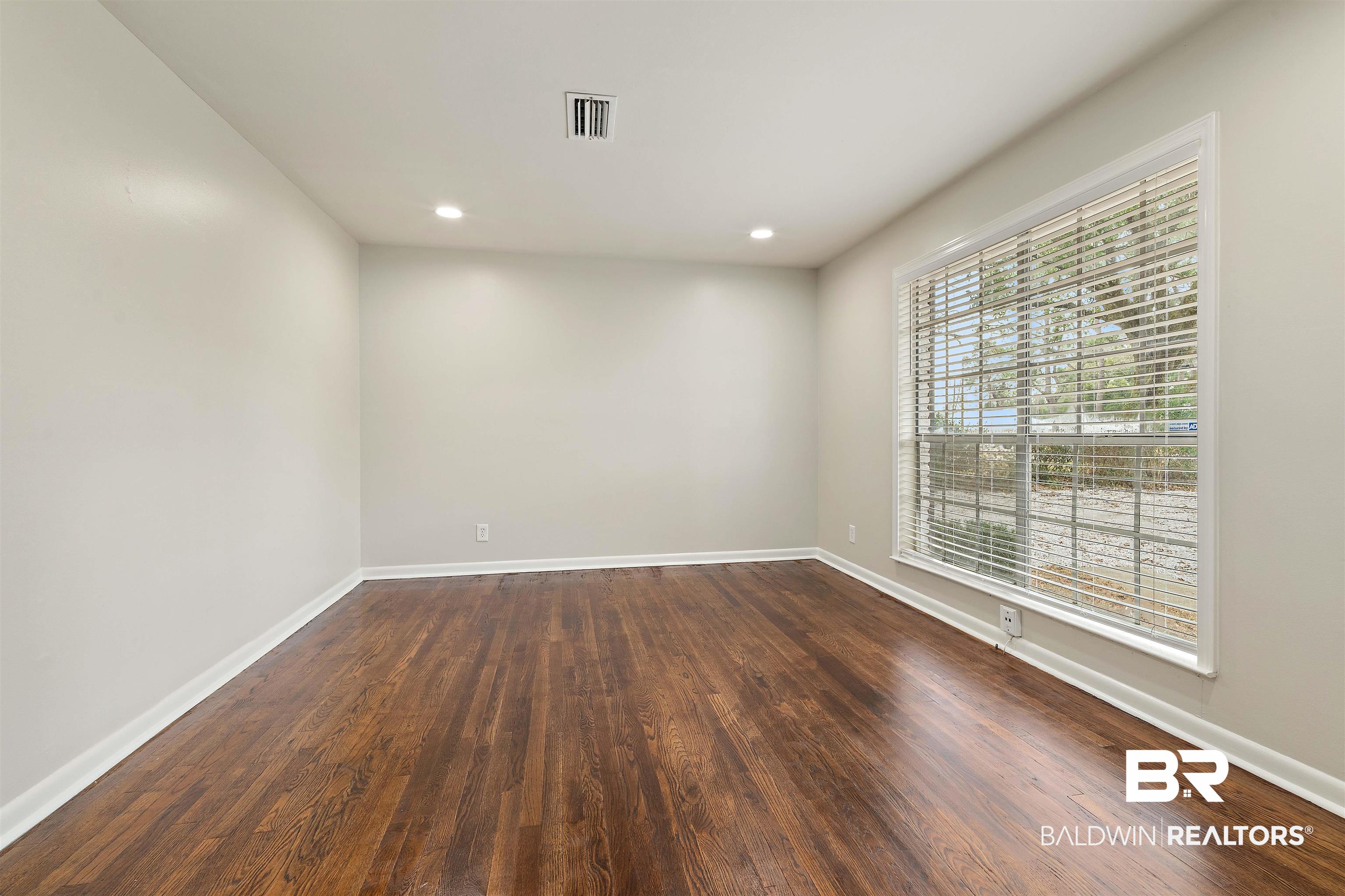 17 Lee Circle Spanish Fort, AL 36527 - Photo 6 of 28