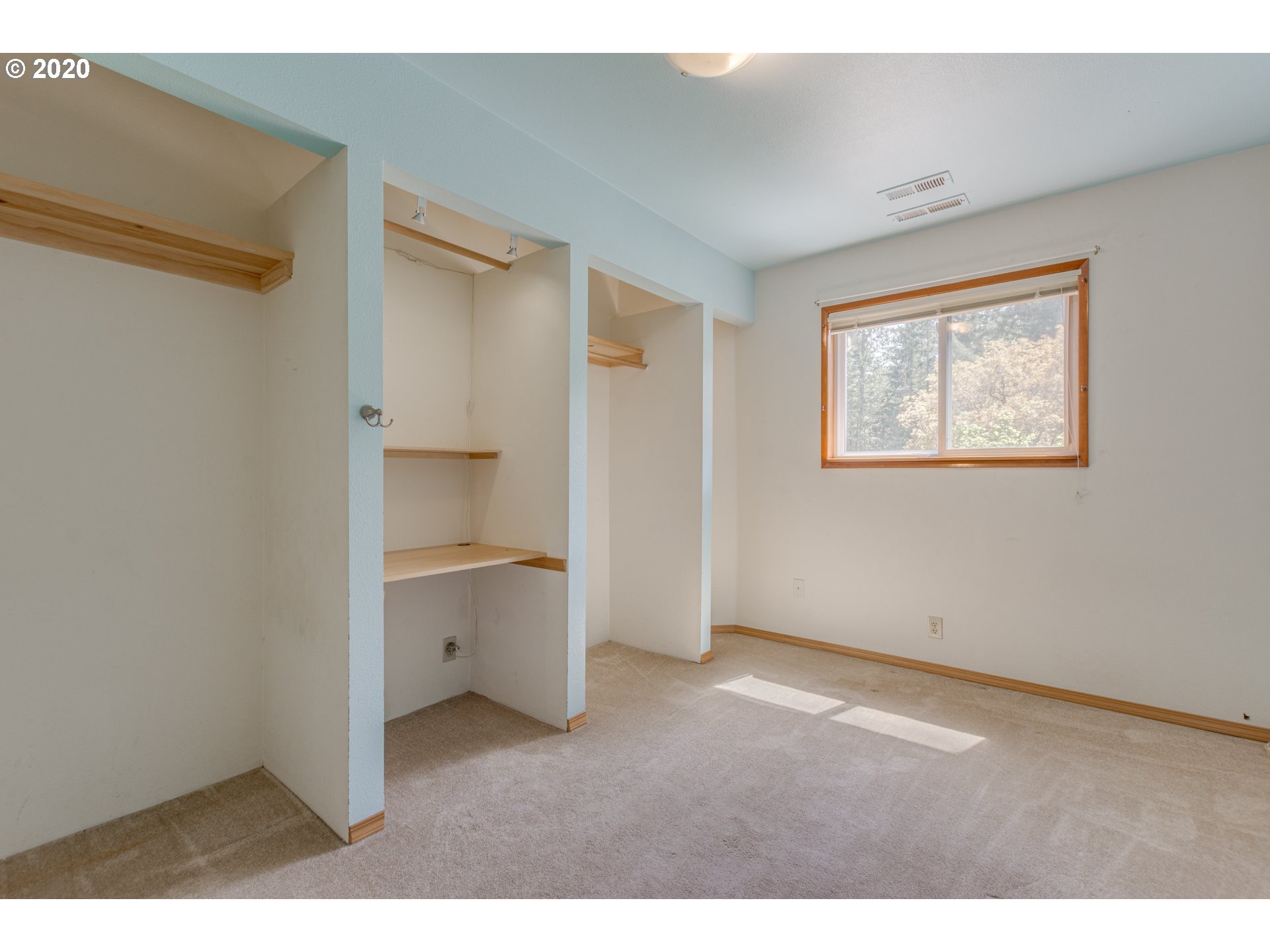 23506 South Bonney Road Colton, OR 97017 - Photo 21 of 32 a view of an empty room