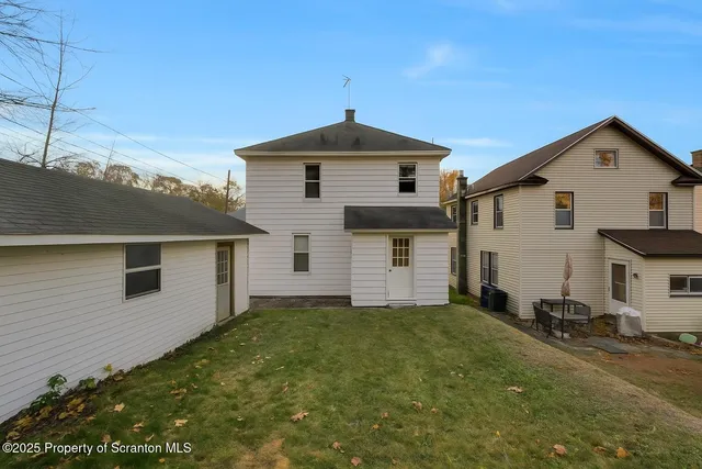 $139,995 | 76 Lunny Court, Carbondale, PA 18407