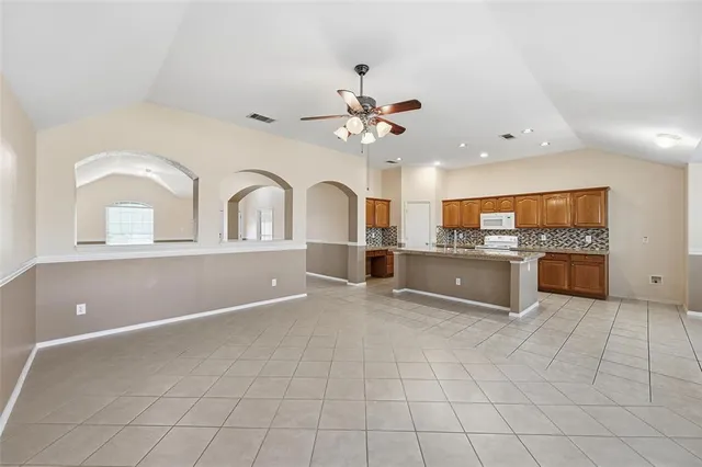 $2,599 | 421 Kingfisher Lane, Arlington, TX 76002