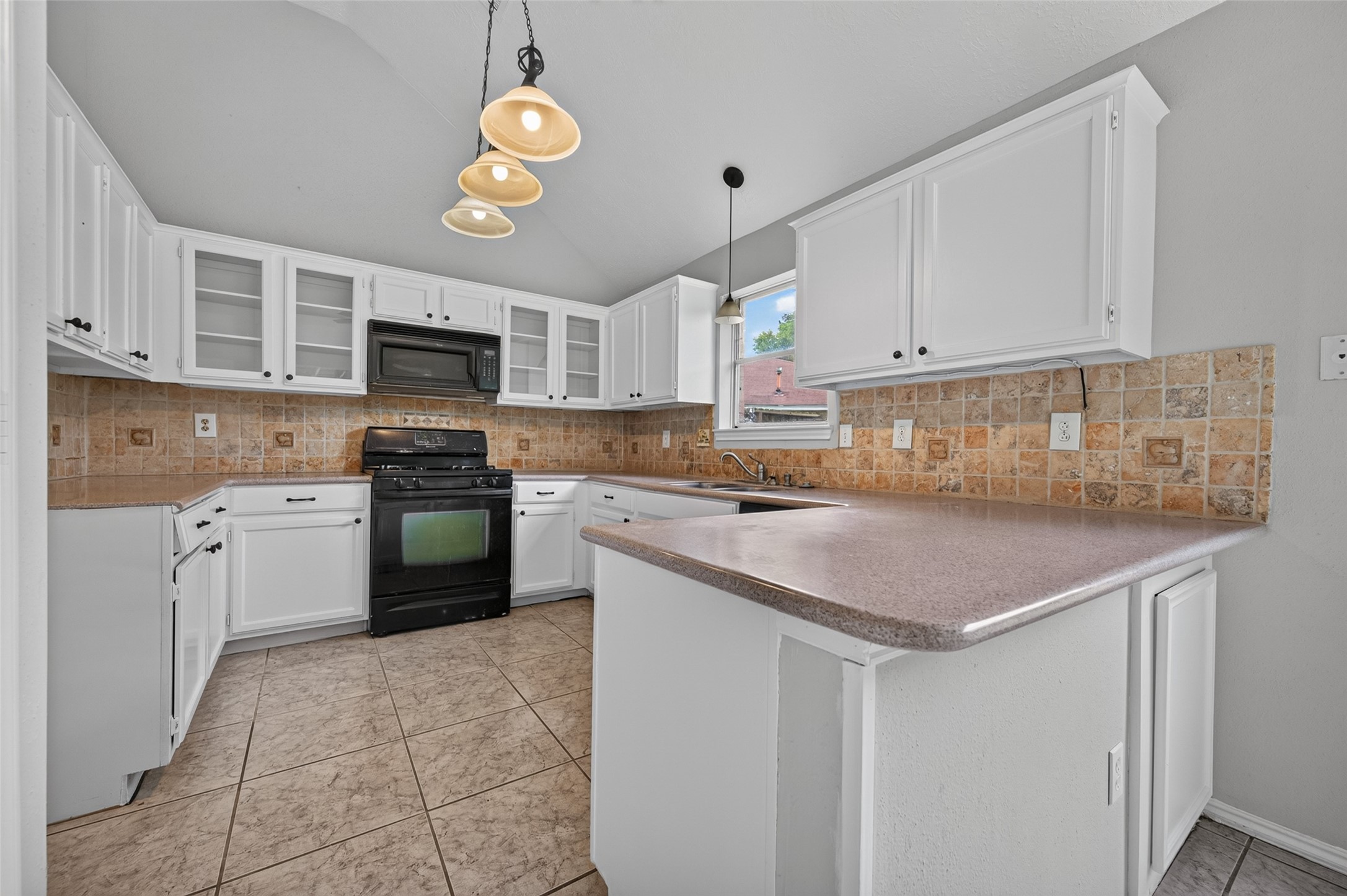 411 North Mist Court Houston, TX 77073 - Photo 10 of 32