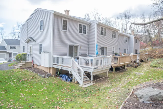 $414,900 | 12 Eagle Rock Hill, Unit 12, Bethel, CT 06801