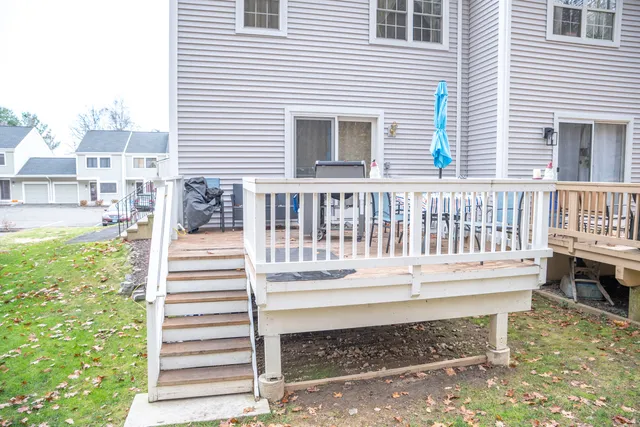 $414,900 | 12 Eagle Rock Hill, Unit 12, Bethel, CT 06801