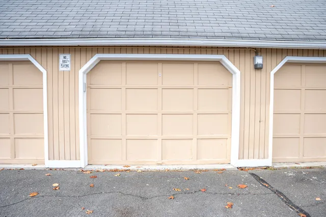 $414,900 | 12 Eagle Rock Hill, Unit 12, Bethel, CT 06801