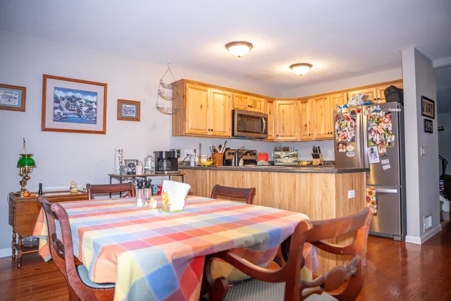 $414,900 | 12 Eagle Rock Hill, Unit 12, Bethel, CT 06801