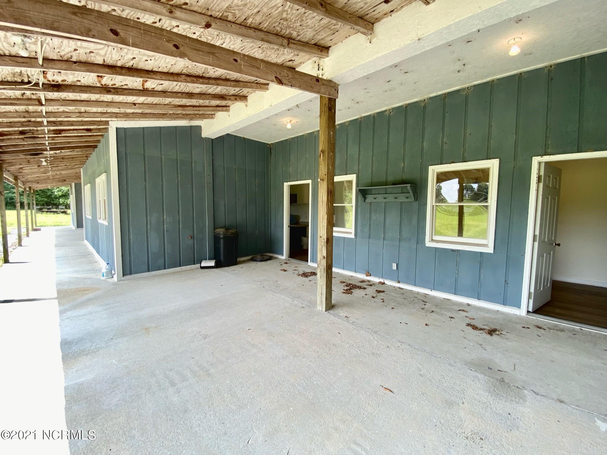 970 Moore Town Road Rocky Point, NC 28457 - Photo 21 of 32 apartment patio