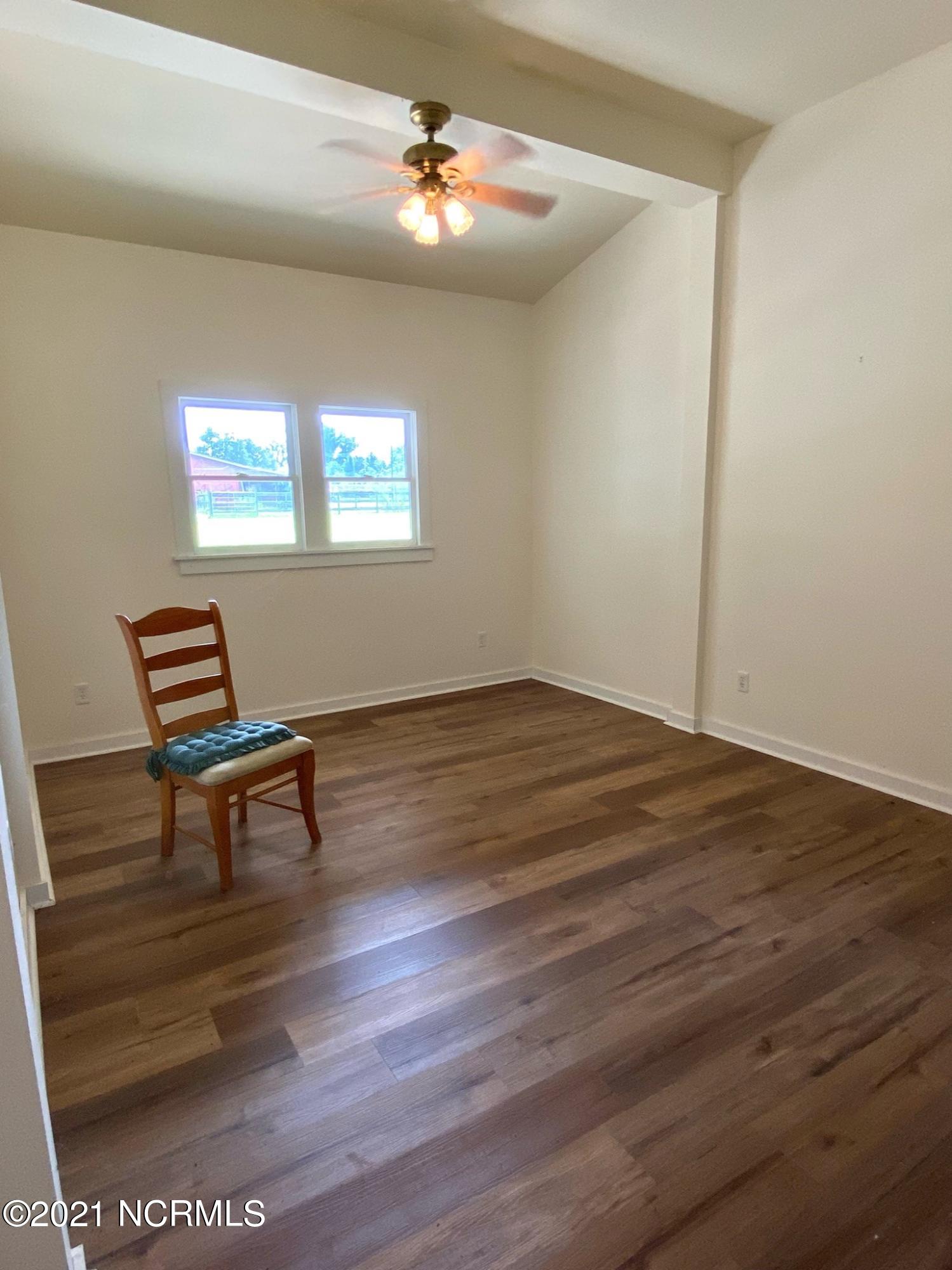 970 Moore Town Road Rocky Point, NC 28457 - Photo 28 of 32 apartment