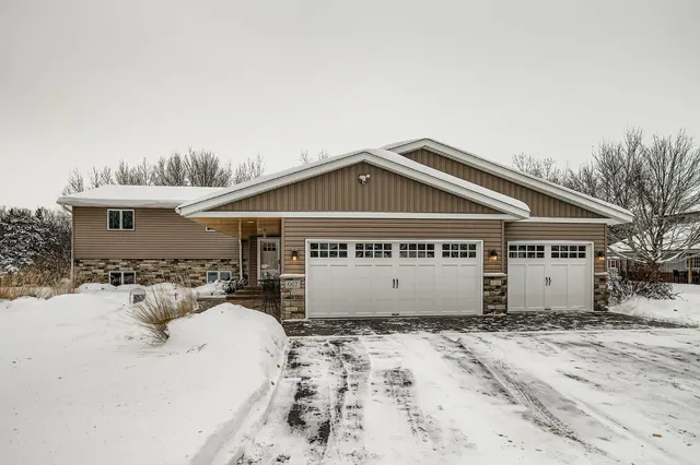 $775,000 | 667 Red Maple Lane, Hudson, WI 54016