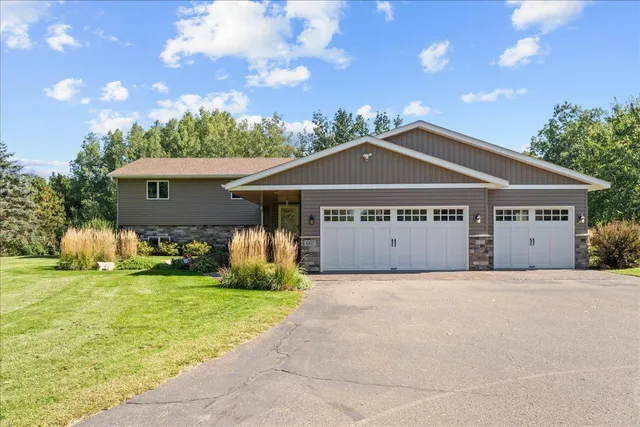 $775,000 | 667 Red Maple Lane, Hudson, WI 54016