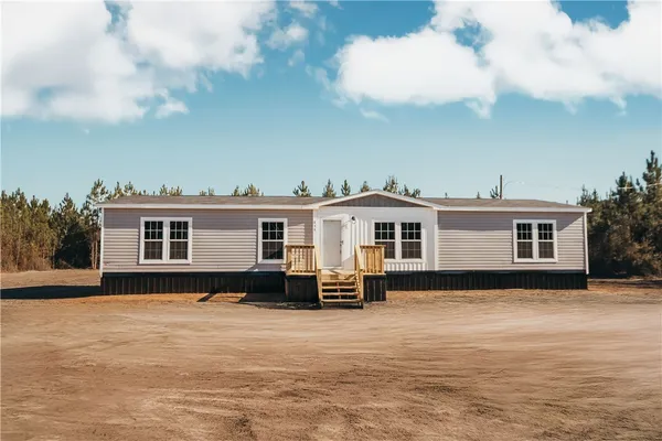 $279,900 | 952 Boots Harrison Road, Hortense, GA 31543