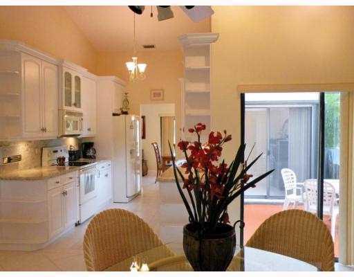 6503 Las Flores Drive Boca Raton, FL 33433 - Photo 20 of 27 Kitchen