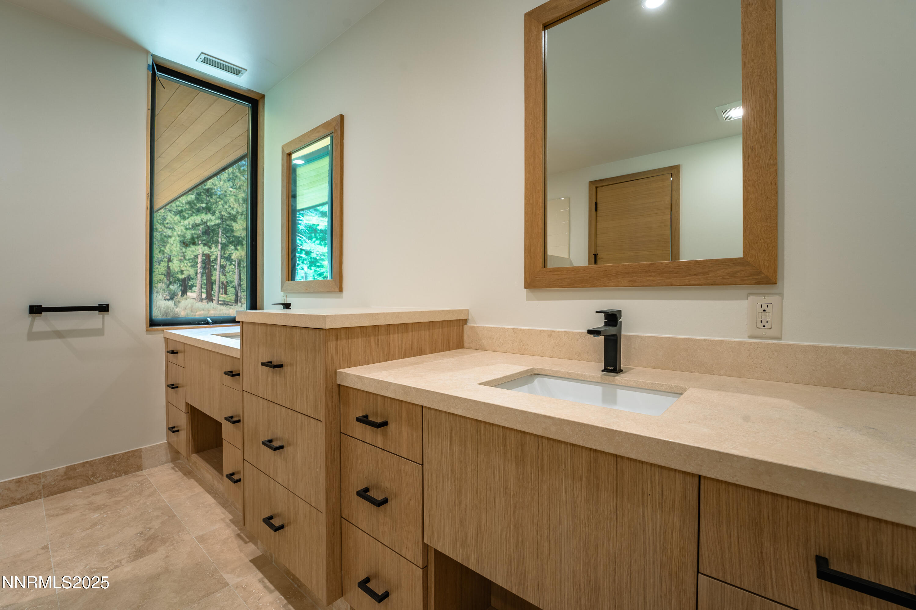 177 Tor Court Carson City, NV 89705 - Photo 16 of 40 062_177_tor-62_942