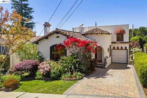 $925,000 | 2435 Burlington Street, Oakland, CA 94602