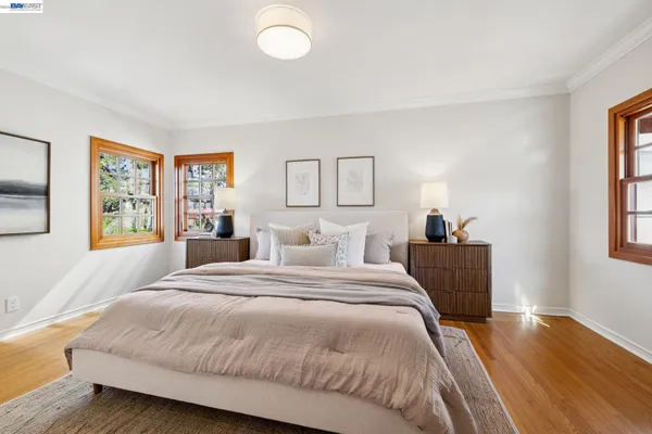 $925,000 | 2435 Burlington Street, Oakland, CA 94602