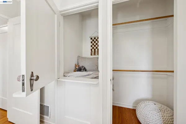 $925,000 | 2435 Burlington Street, Oakland, CA 94602