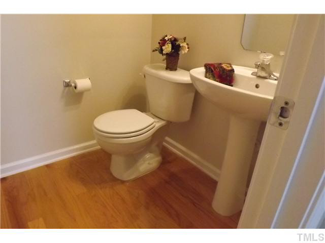 2304 Putters Way Raleigh, NC 27614 - Photo 7 of 15 Gallery Image 7