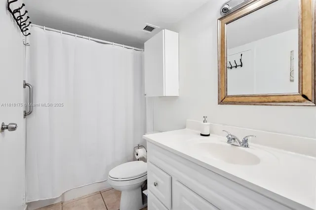 $209,000 | 13499 Biscayne Boulevard, Unit 406, North Miami, FL 33181