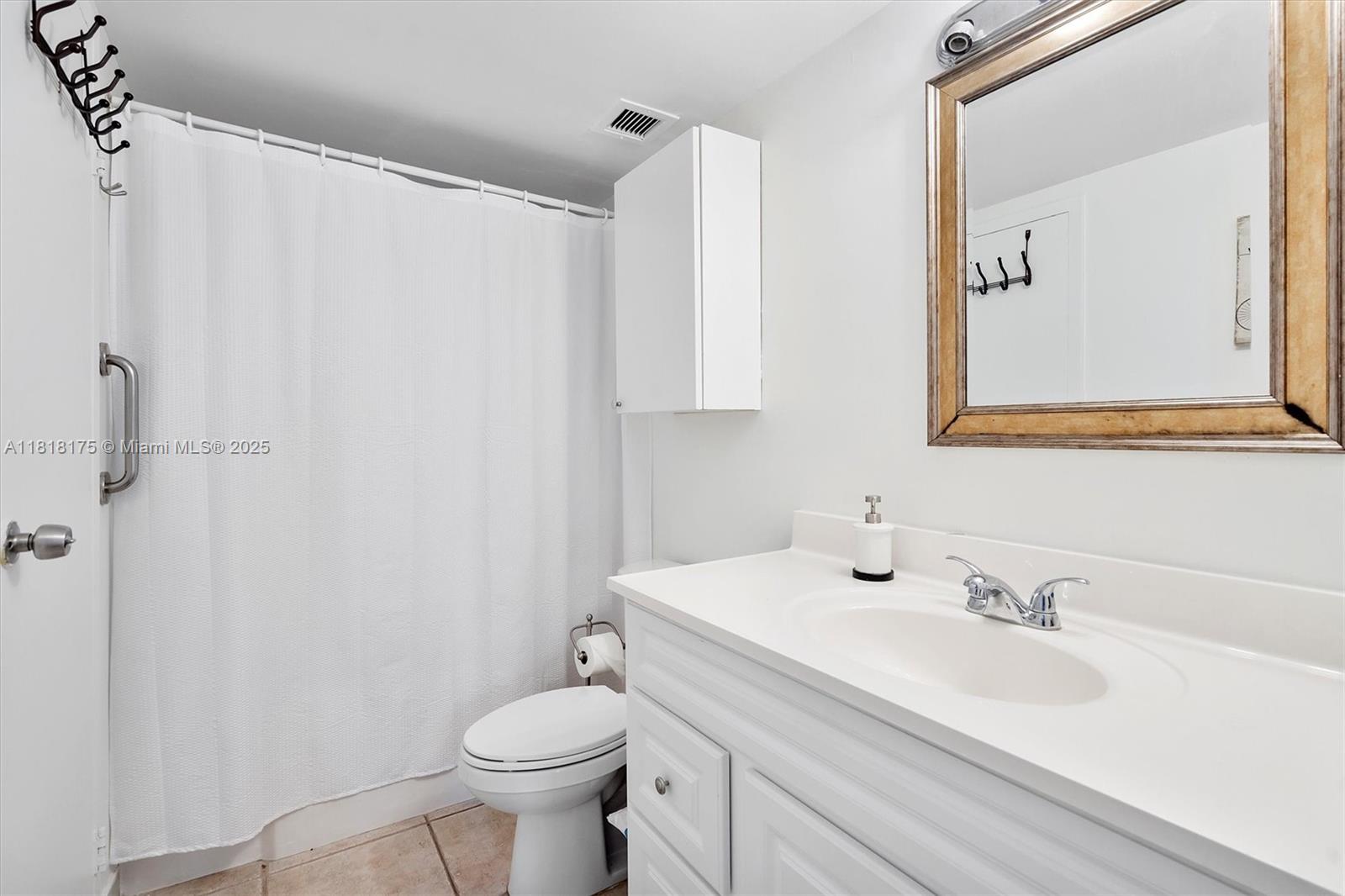 13499 Biscayne Boulevard, Unit 406 North Miami, FL 33181 - Photo 8 of 11