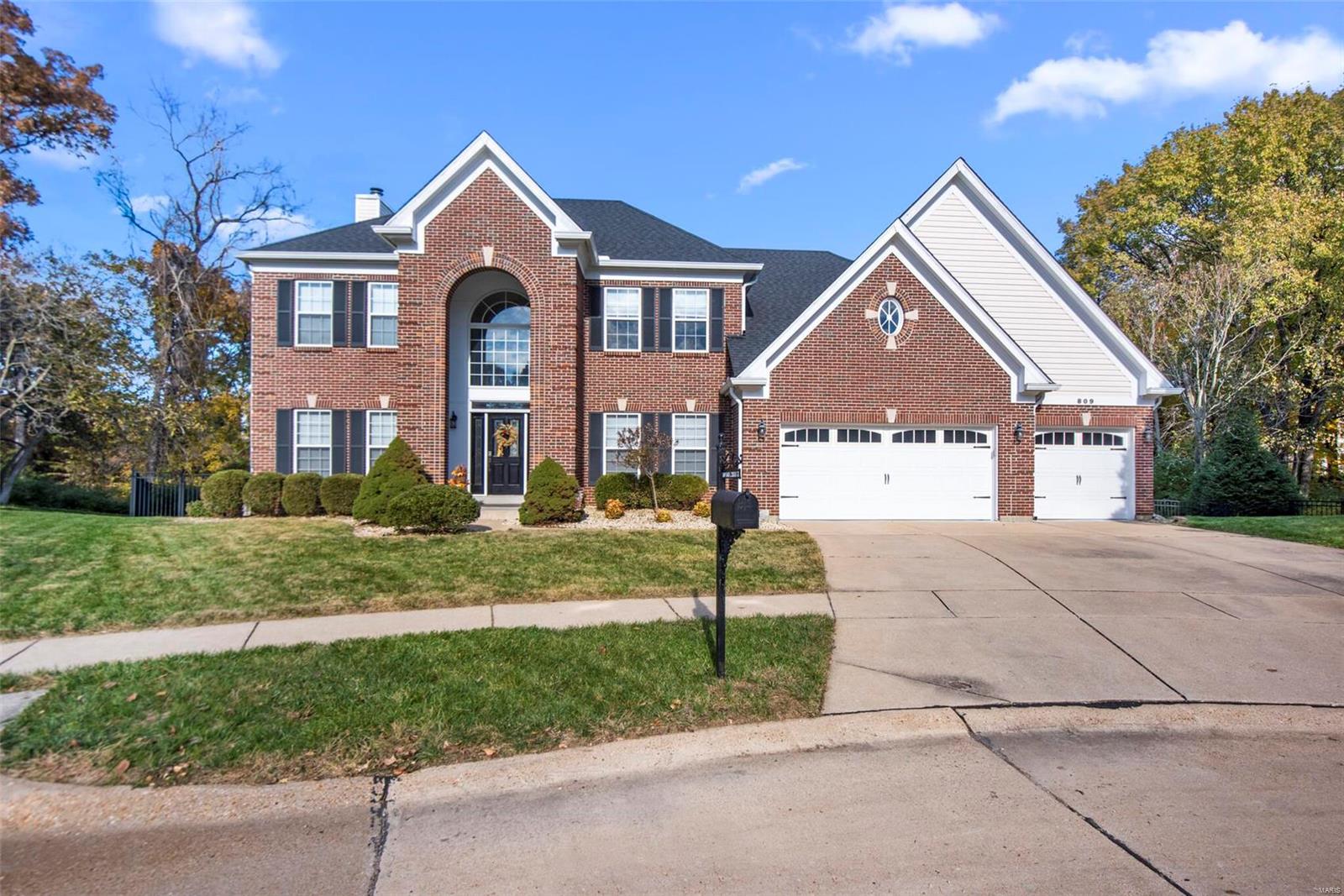 809 Shady Castle Court Ballwin, MO 63021 - Photo 1 of 35 Gallery Image 1