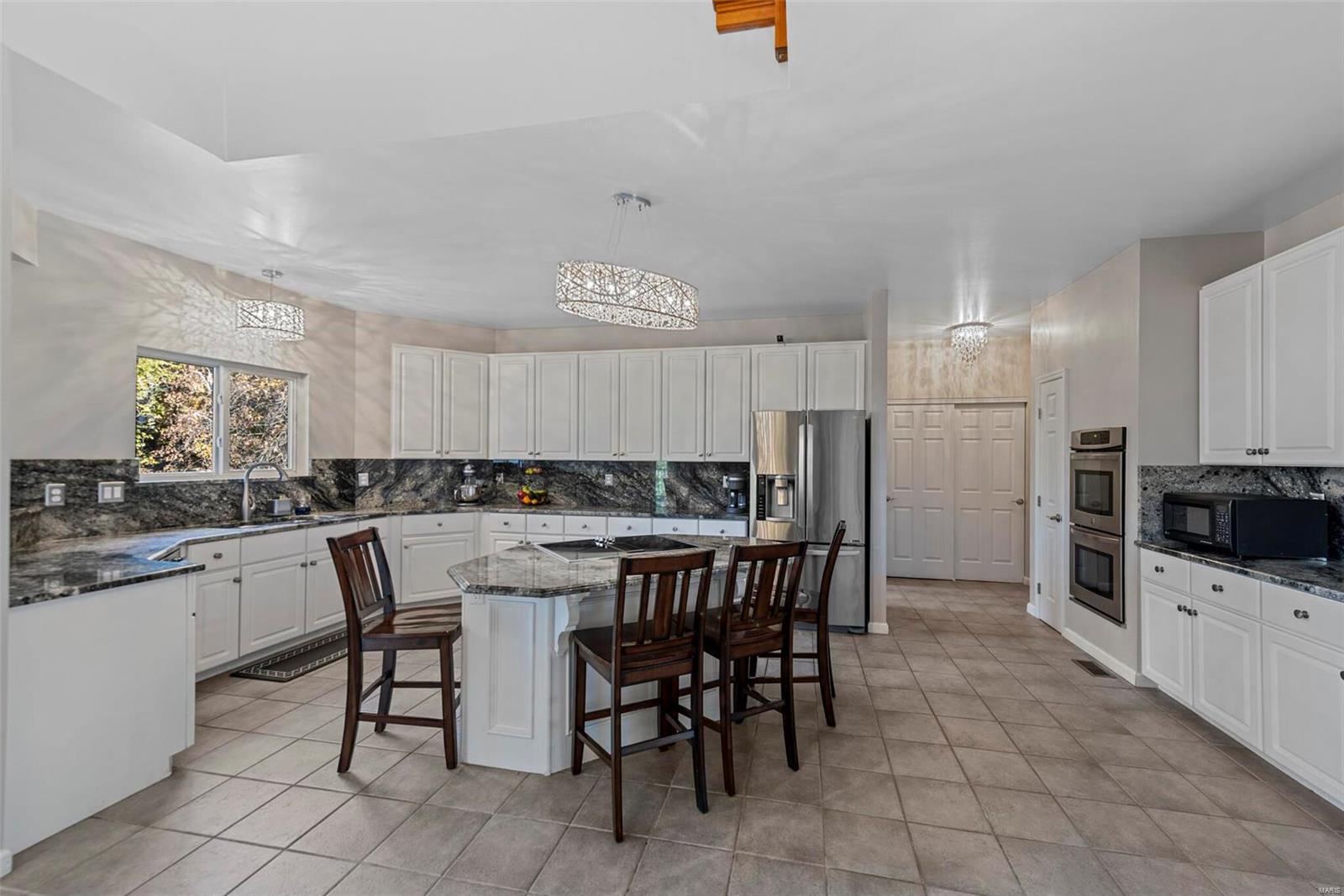 809 Shady Castle Court Ballwin, MO 63021 - Photo 16 of 35 Gallery Image 16