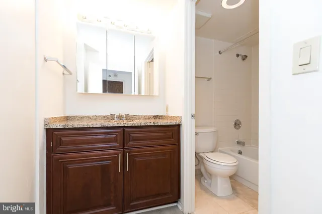 $1,885 | 2020 Walnut Street, Unit 14M, Philadelphia, PA 19103