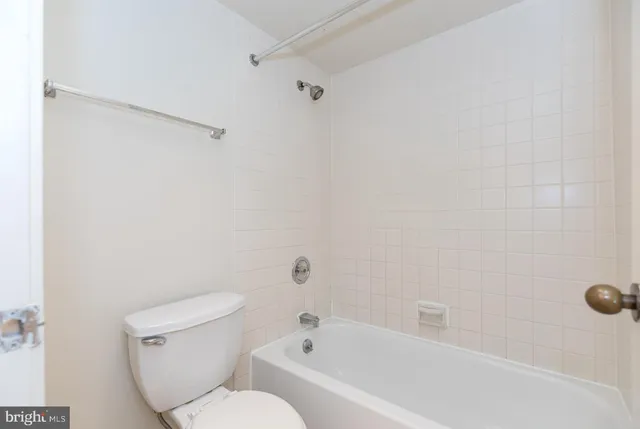 $1,885 | 2020 Walnut Street, Unit 14M, Philadelphia, PA 19103