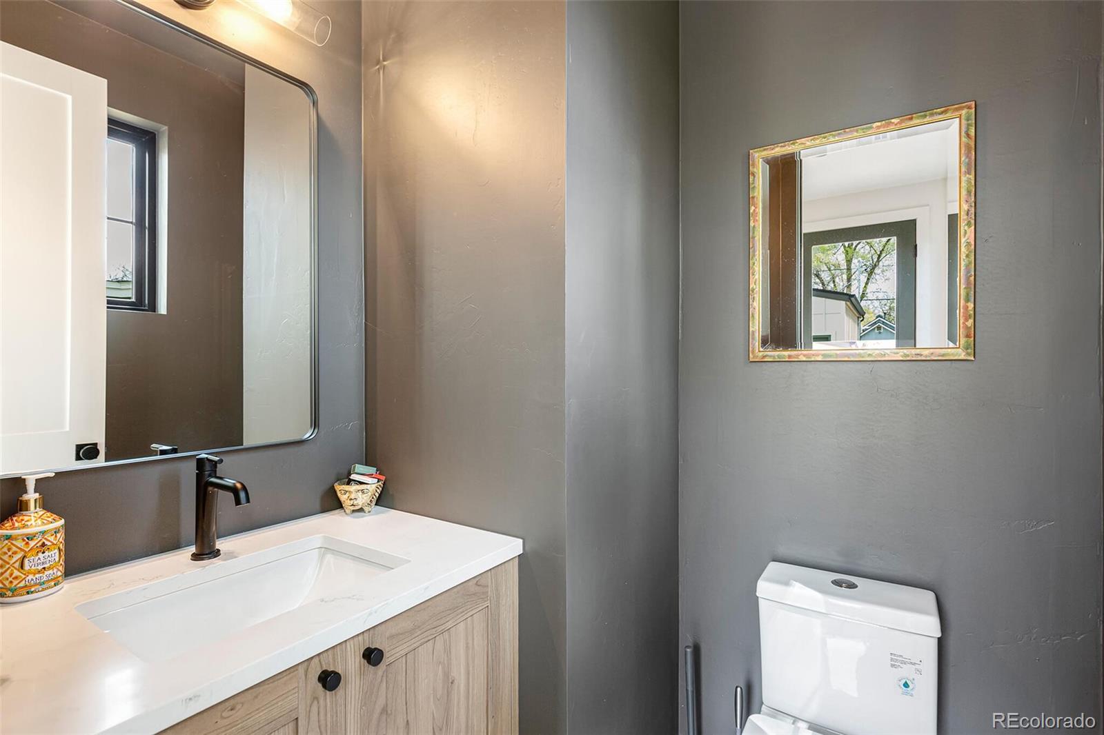 2453 Chase Street Edgewater, CO 80214 - Photo 19 of 50