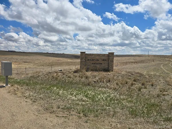 $289,500 | 69334 East Briarwood Place, Byers, CO 80103