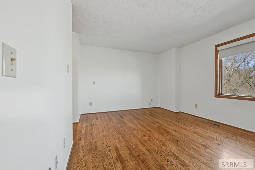 435 North 1500 East St. Anthony, ID 83445 - Photo 11 of 66 Primary Suite