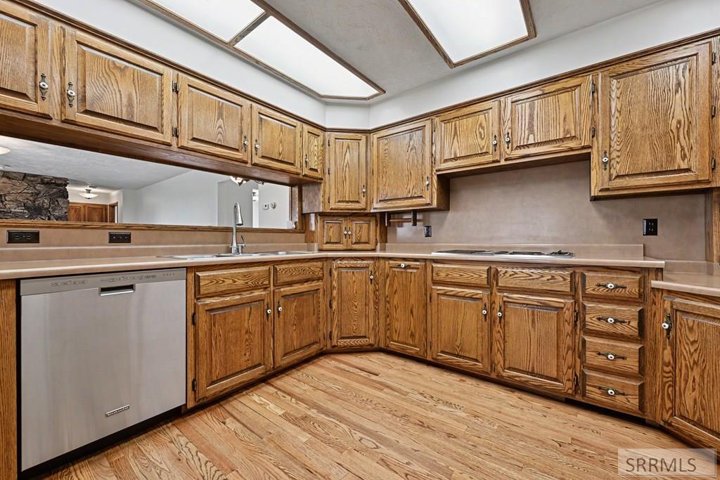 435 North 1500 East St. Anthony, ID 83445 - Photo 24 of 66 Kitchen