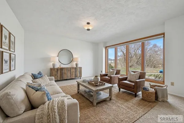 $1,100,000 | 435 North 1500 East, St. Anthony, ID 83445