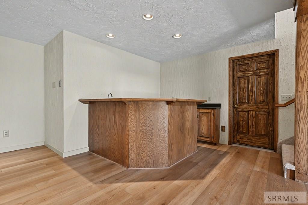 435 North 1500 East St. Anthony, ID 83445 - Photo 32 of 66 Wet Bar