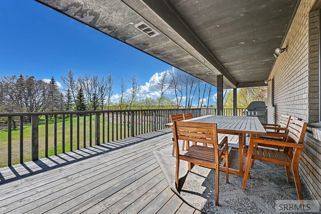435 North 1500 East St. Anthony, ID 83445 - Photo 58 of 66 Main Level Deck